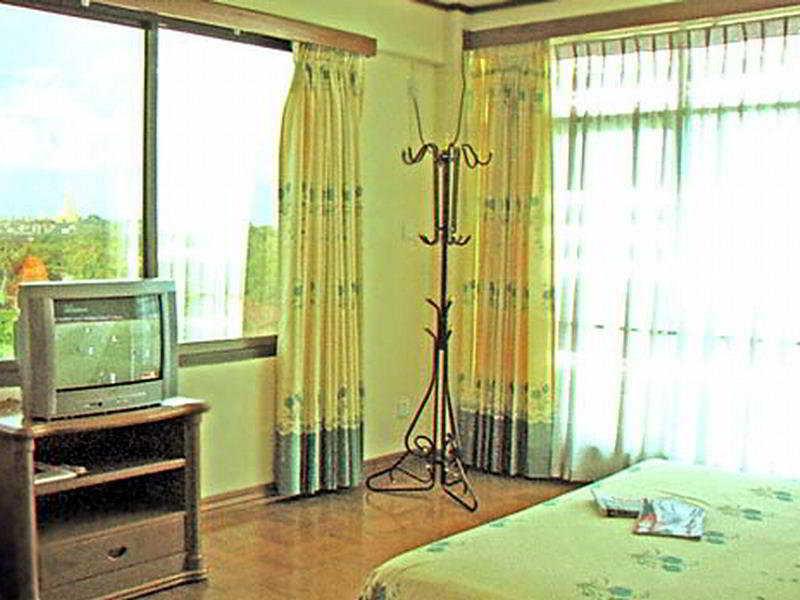 Panda Hotel Yangon Exteriör bild