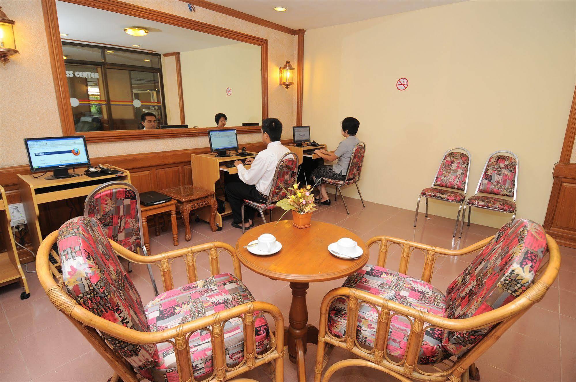 Panda Hotel Yangon Exteriör bild