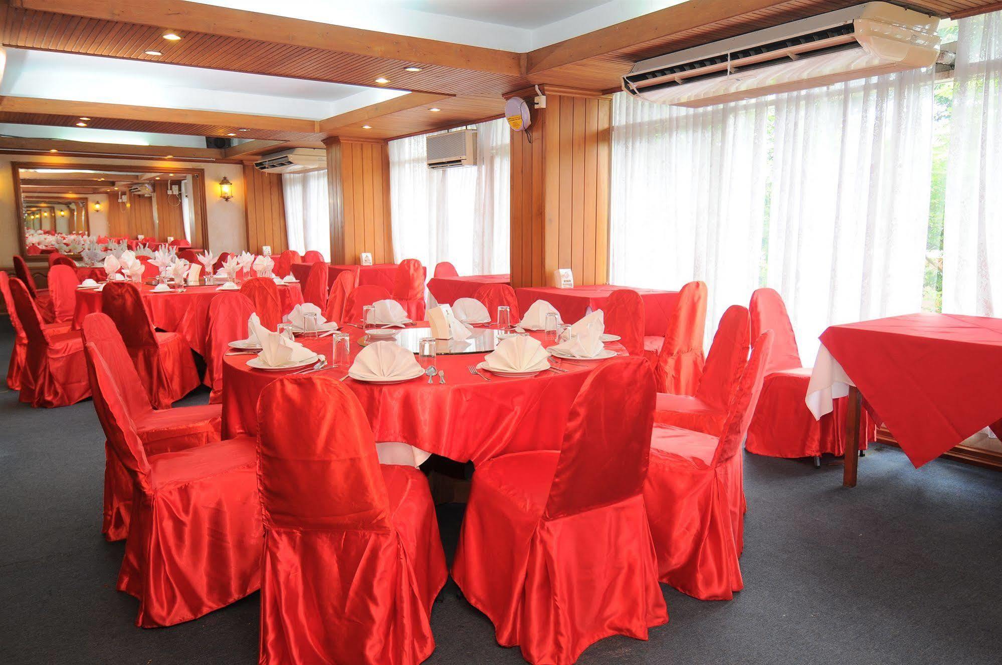 Panda Hotel Yangon Exteriör bild