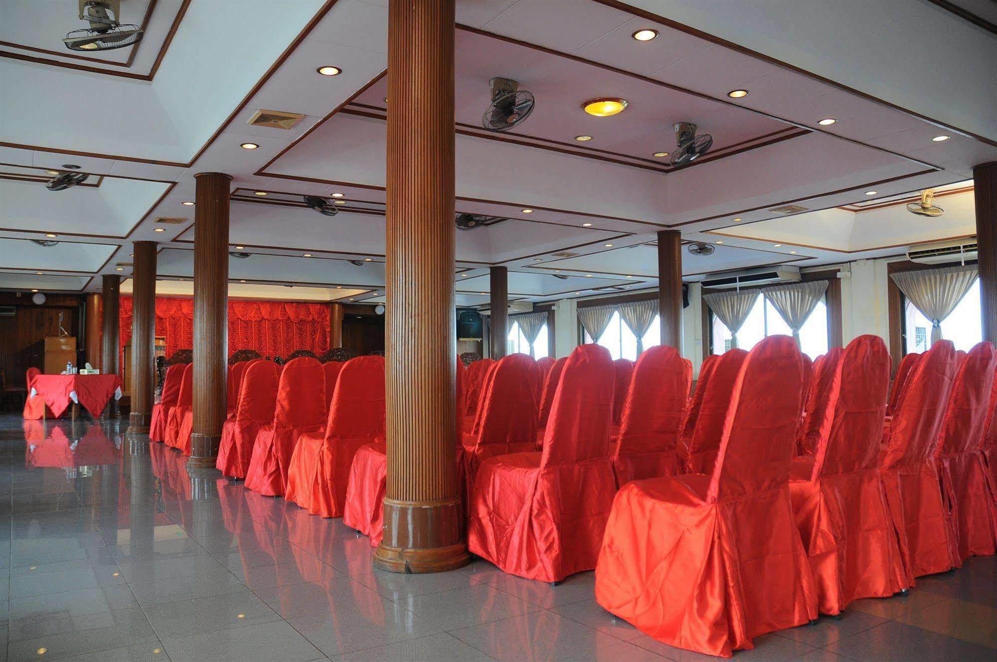 Panda Hotel Yangon Exteriör bild